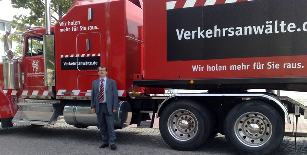 Dr. Norbert Klingel at Verkehrsanwälte truck